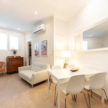 Praca Alegria Lovely リスボン